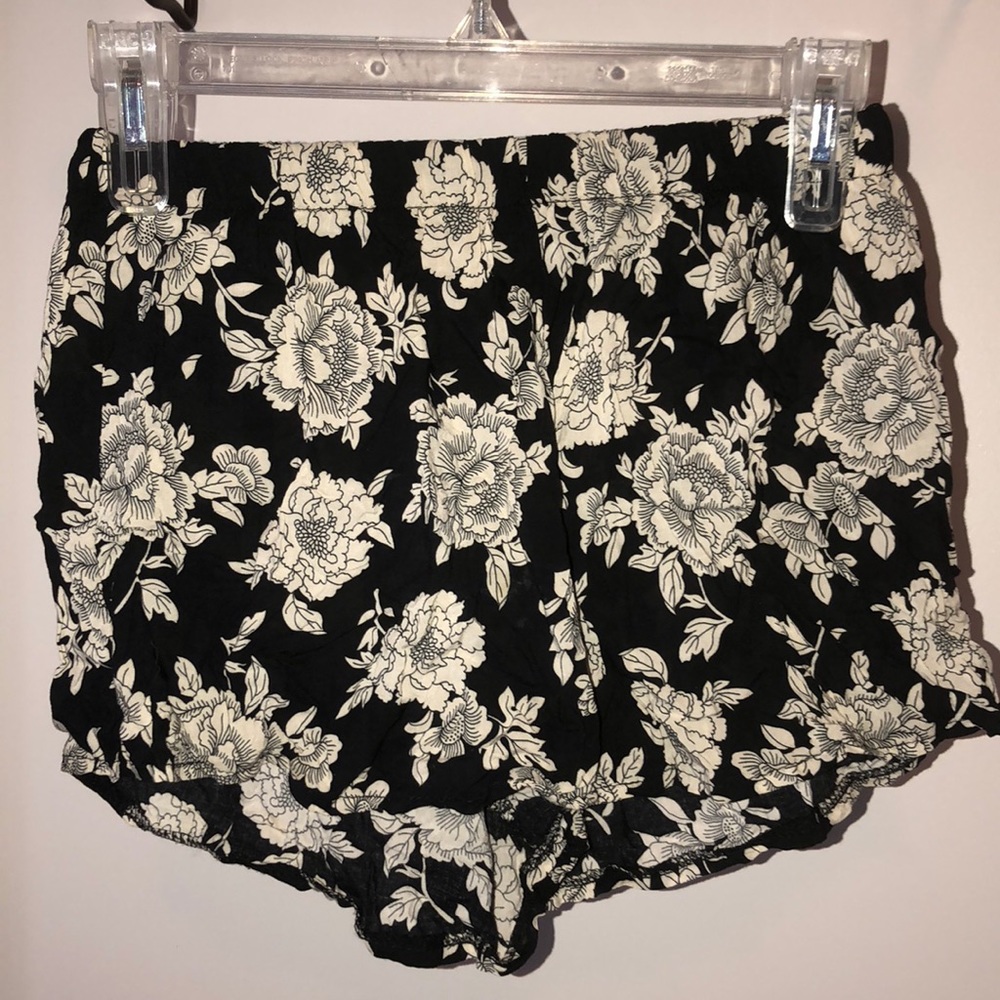Brandy Melville shorts